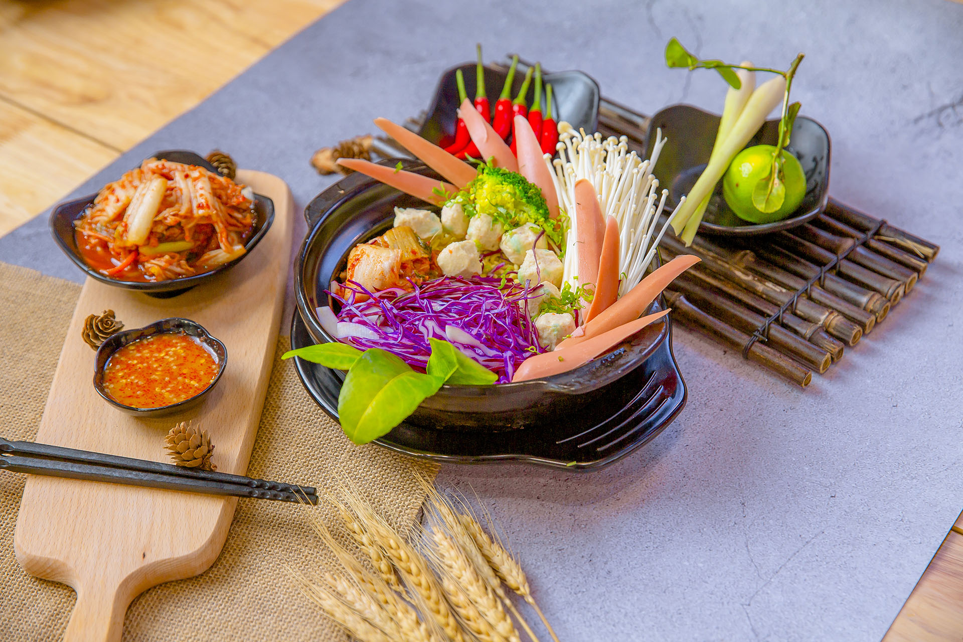 Mỳ bò mỳ trứng cuộn nấm